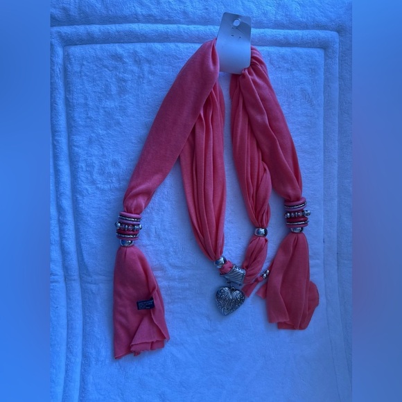 CORAL LARGE CRYSTAL HEART JEWEL SCARF - Picture 1 of 10